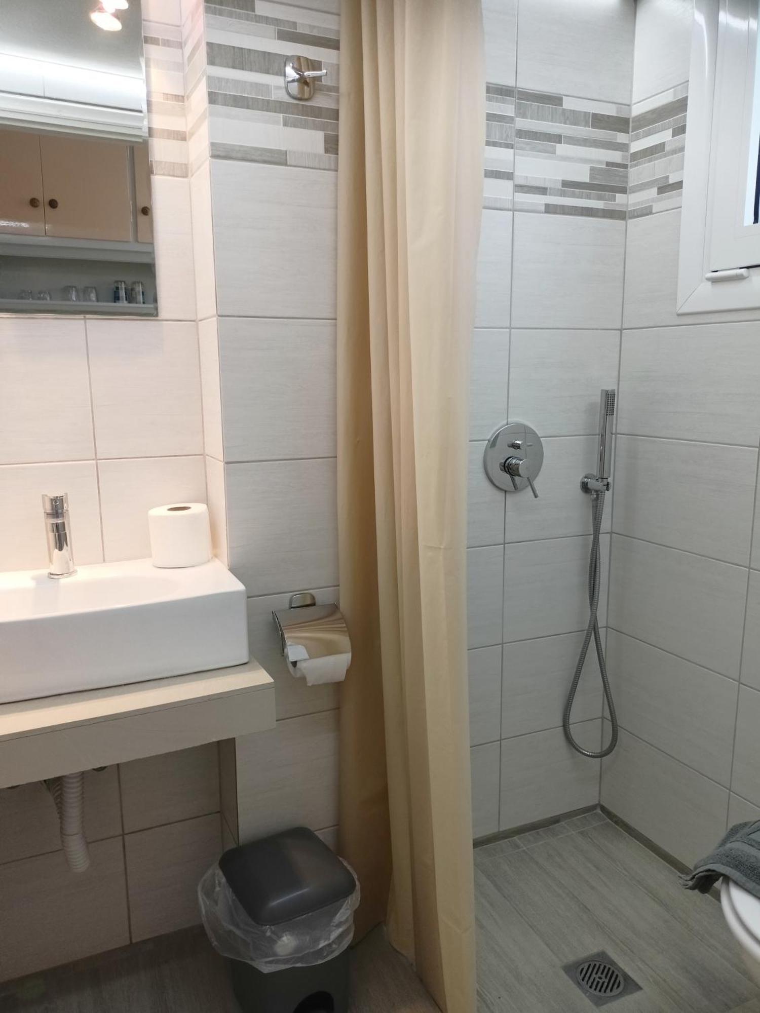 Finikas Rooms Agia Marina  Camera foto